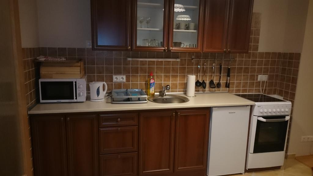 Reka Apartman Bük Værelse billede